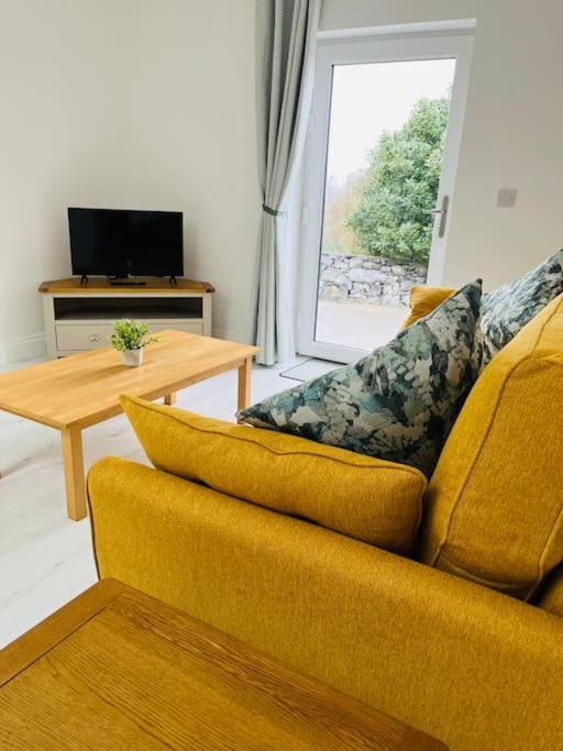 Private Apartment One On Lough Corrib, Oughterard Γκάλγουεϊ Εξωτερικό φωτογραφία